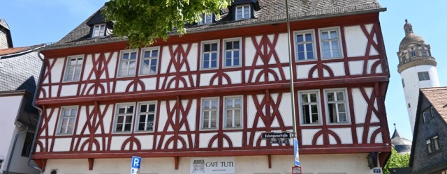 Frankfurt-Höchst: Alte Mauern, lebendige Gassen